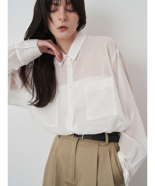 ELENDEEK(エレンディーク)の「オーバーサイズシアーシャツ(シャツ/ブラウス・レディース・ベージュ/オフホワイト/ブラック・FREE)」の22枚目の写真