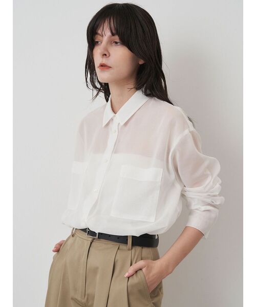 ELENDEEK（エレンディーク）の「オーバーサイズシアーシャツ（シャツ/ブラウス・レディース・ベージュ/オフホワイト/ブラック・FREE）」の13枚目の写真