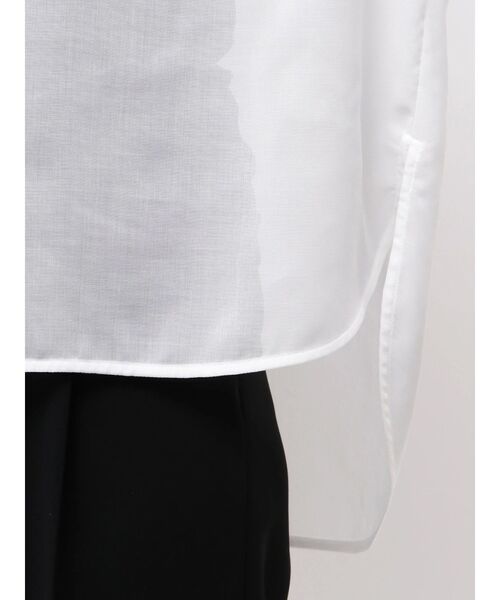 ELENDEEK(エレンディーク)の「オーバーサイズシアーシャツ(シャツ/ブラウス・レディース・ベージュ/オフホワイト/ブラック・FREE)」の5枚目の写真