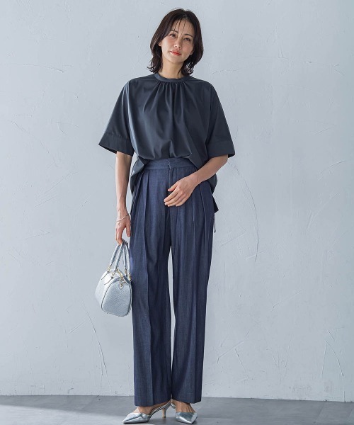 LAUTREAMONT(ロートレアモン)の「ライクアウーヴンギャザーネックカットソー≪洗濯機で洗える≫(Tシャツ/カットソー・レディース・ブルー/チャコールグレー/ライトブルー/ブラウン/ホワイト/ピンク・9号)」の12枚目の写真