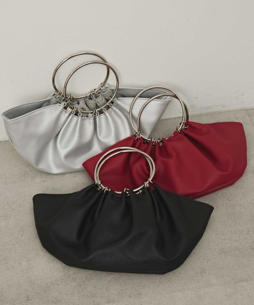 VIOLETTA（ヴィオレッタ）の「フープハンドルラウンドバッグ（ハンドバッグ・レディース・ブラック/レッド/シルバー・FREE）」の5枚目の写真