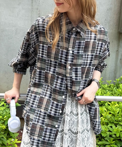 DOUBLE NAME（ダブルネーム）の「PATCHWORK長袖チェックシャツ（シャツ/ブラウス・レディース・レッド系その他/グリーン系その他・FREE）」の2枚目の写真