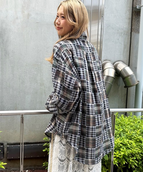 DOUBLE NAME（ダブルネーム）の「PATCHWORK長袖チェックシャツ（シャツ/ブラウス・レディース・レッド系その他/グリーン系その他・FREE）」の5枚目の写真