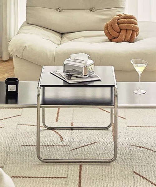 ミッドセンチュリースクエアミニテーブル（家具）｜Made in I（メイド