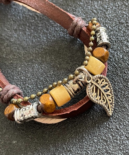 SPINNS(スピンズ)の「ウッドビーズミックスブレスレット/ヴィンテージライク(ブレスレット・メンズ・ブラック/ブラウン・ONESIZE)」の9枚目の写真