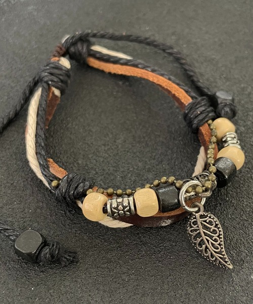 SPINNS(スピンズ)の「ウッドビーズミックスブレスレット/ヴィンテージライク(ブレスレット・メンズ・ブラック/ブラウン・ONESIZE)」の7枚目の写真