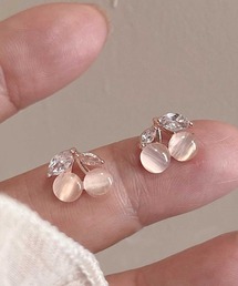 Dita Muaj.（ディータムアージュ）の「パステルチェリーピアス（ピアス（両耳用）・キッズ）」