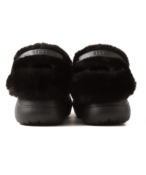 crocs(クロックス)の「crocs Bae Lined Clog / クロックス ベイ ラインド クロッグ(サンダル・レディース・ブラック・25.0cm/24.0cm/23.0cm/22.0cm/27.0cm/26.0cm)」の3枚目の写真