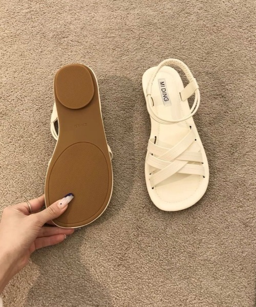 Ritzy(リッツィー)の「クロス編み込みデザインフラットサンダル(サンダル・レディース・ブラック/ブラウン/ホワイト・22.5/23/23.5/24/24.5/25)」の20枚目の写真