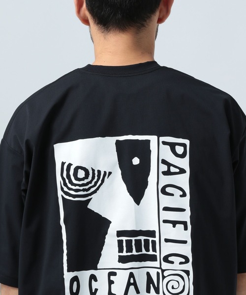 Ocean Pacific（オーシャンパシフィック）の「【Ocean Pacific(オーシャンパシフィック)】OLDグラフィックラッシュガードTシャツ[吸水速乾・UVカット・水陸両用]（Tシャツ/カットソー・メンズ・ブラック/ホワイト・MEDIUM/LARGE）」の14枚目の写真