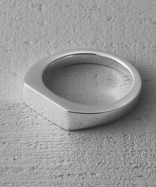 and cloud(アンドクラウド)の「Signet Square Ring(リング・レディース・ブラック/シルバー/イエローゴールド・15号/17号/13号/11号/19号)」の5枚目の写真