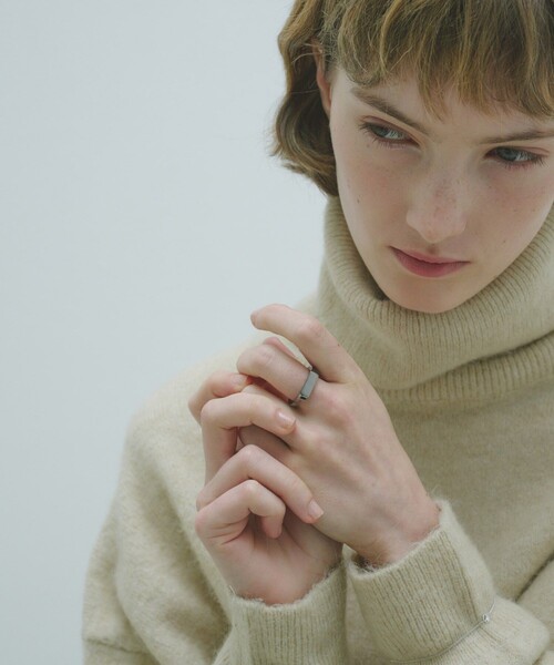 and cloud(アンドクラウド)の「Signet Square Ring(リング・レディース・ブラック/シルバー/イエローゴールド・15号/17号/13号/11号/19号)」の12枚目の写真