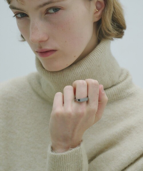 and cloud(アンドクラウド)の「Signet Square Ring(リング・レディース・ブラック/シルバー/イエローゴールド・15号/17号/13号/11号/19号)」の13枚目の写真