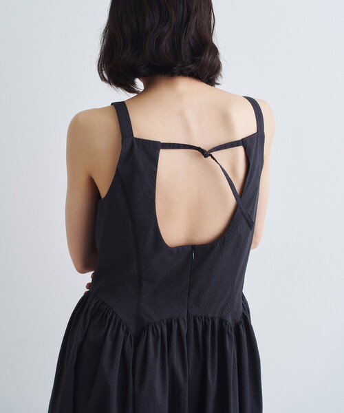 CODE A（コードエー）の「gathers drama dress（ワンピース・レディース・ネイビー系1/ホワイト/ブラック・38/36）」の2枚目の写真