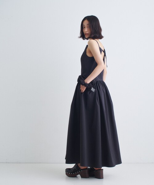 CODE A（コードエー）の「gathers drama dress（ワンピース・レディース・ネイビー系1/ホワイト/ブラック・38/36）」の11枚目の写真