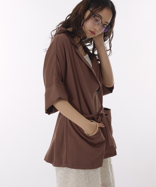 MUHET(ミュエータ)の「loose half sleeve tailored jacket / ルーズ半袖テーラードジャケット(テーラードジャケット・レディース・ベージュ/ブラック/ブラウン・FREE)」の22枚目の写真