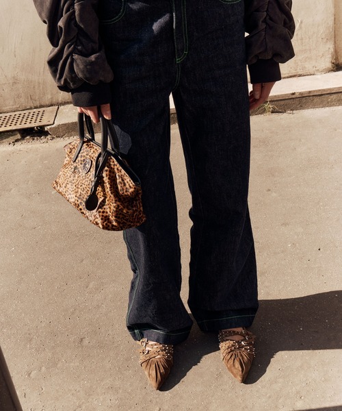 ASH（アッシュ）の「アッシュ 【BRENDHA】スタッズベルトフラットパンプス ポインテッドトゥ ソフトレザー 1.5cmヒール（パンプス・レディース・ブラック/アッシュブラウン・38/37/36/35/39）」の13枚目の写真