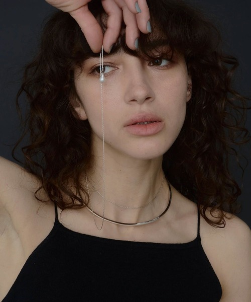 loni(ロニ)の「(loni)Bud multiway pearl choker(チョーカー・レディース・シルバー/ゴールド・ONE SIZE)」の21枚目の写真