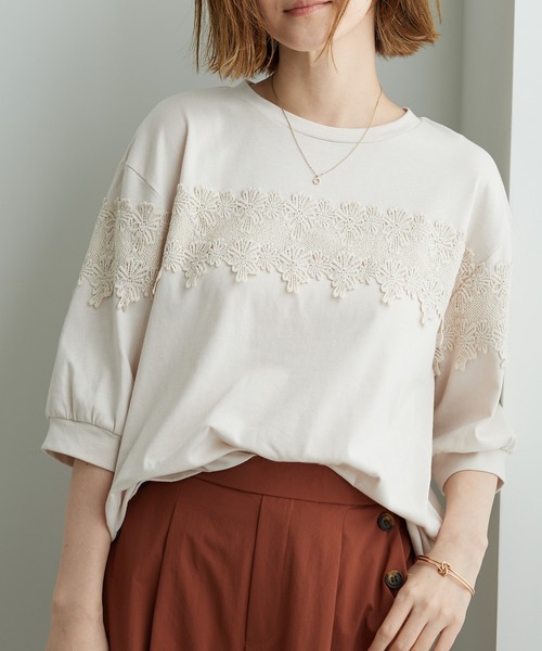 BELLUNA PLUS（ベルーナ）の「ケミカルレース使い華やかプルオーバー（Tシャツ/カットソー・レディース・ネイビー/アイボリー/モカ・LARGE/X-LARGE/MEDIUM）」の7枚目の写真