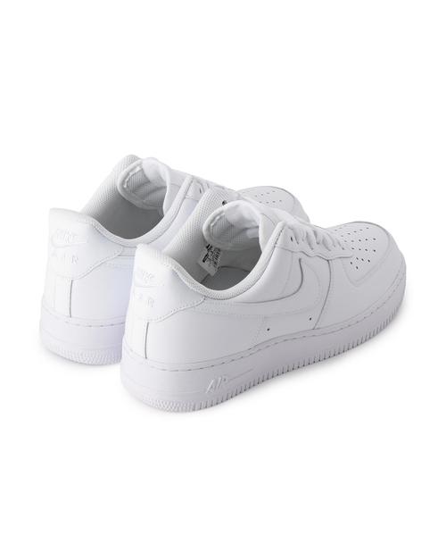 NIKE(ナイキ)の「<NIKE(ナイキ)> AIR FORCE Ⅰ 07/スニーカー¨◆(スニーカー・メンズ・ホワイト/ブラック・26cm/26.5cm/28cm/27.5cm/27cm)」の6枚目の写真