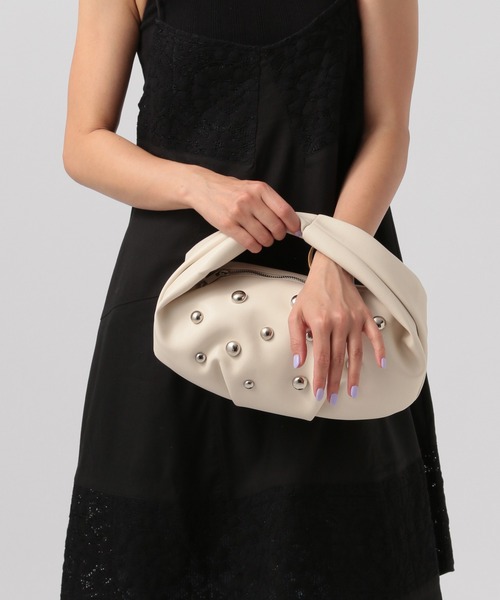 BAYFLOW（ベイフロー）の「スタッズワンハンドルバッグ（ハンドバッグ・レディース・アイボリー/ブラック/キャメル・FREE）」の3枚目の写真