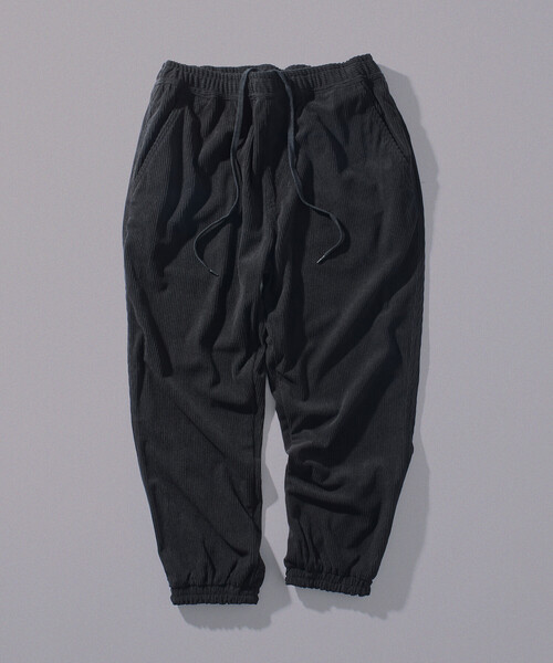 FREAK'S STORE(フリークスストア)の「限定展開 コーデュロイ イージージョガーパンツ(その他パンツ・メンズ・ベージュ/ブラウン/ブラック/チャコールグレー・LARGE/MEDIUM/SMALL)」の19枚目の写真