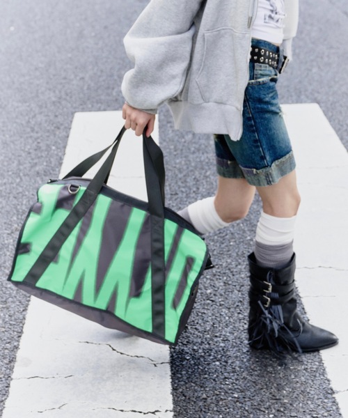 DTYYPE(ドタイプ)の「ロゴ入りナイロンボストンバッグ(ボストンバッグ・レディース・レッド/チャコールグレー/ブラック・FREE)」の10枚目の写真