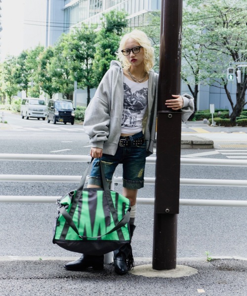 DTYYPE(ドタイプ)の「ロゴ入りナイロンボストンバッグ(ボストンバッグ・レディース・レッド/チャコールグレー/ブラック・FREE)」の13枚目の写真