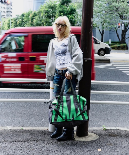 DTYYPE(ドタイプ)の「ロゴ入りナイロンボストンバッグ(ボストンバッグ・レディース・レッド/チャコールグレー/ブラック・FREE)」の14枚目の写真