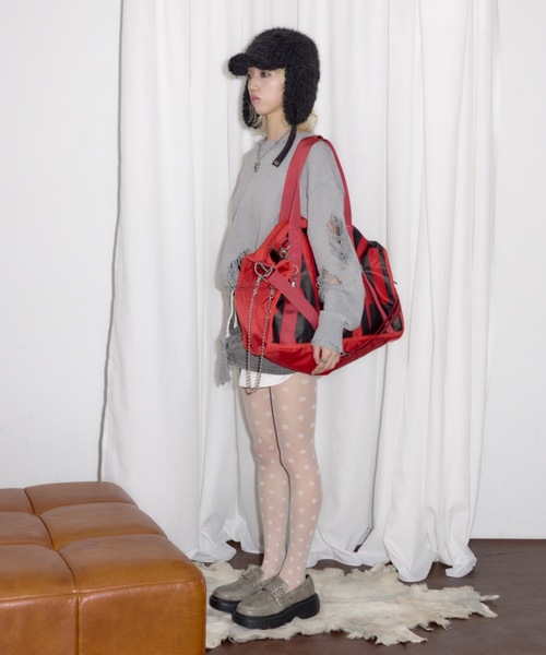 DTYYPE(ドタイプ)の「ロゴ入りナイロンボストンバッグ(ボストンバッグ・レディース・レッド/チャコールグレー/ブラック・FREE)」の22枚目の写真