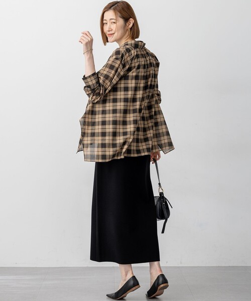 23区（ニジュウサンク）の「【WEB&一部店舗限定】シアーコットン チェック シャツ（シャツ/ブラウス・レディース・ベージュ系3・32）」の11枚目の写真
