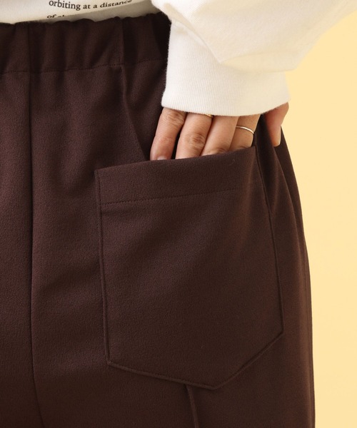 LEPSIM（レプシィム）の「【産前・産後対応】マタニティ／ピンタックフレアパンツ　582137（マタニティウェア/グッズ・レディース・ブラック/アイボリー/ブラウン/スミクロ・FREE）」の17枚目の写真