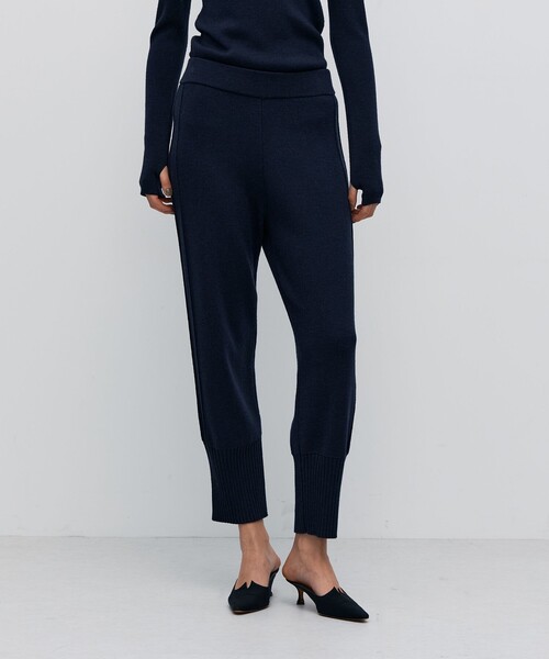 BACCA（バッカ）の「エクストラファインメリノウール ニットパンツ（その他パンツ・レディース・ネイビー/キャメル・36/34）」の10枚目の写真