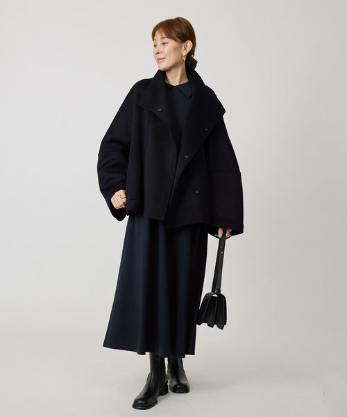 VERMEIL par iena（ヴェルメイユパーイエナ）の「2WAYロールカラーワンピース（ワンピース・レディース・ブラック/ネイビー・38/36）」の11枚目の写真