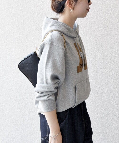 SHIPS any(シップス エニィ)の「【SHIPS any別注】THE KNiTS:〈洗濯機可能〉ロゴプリント フーディー パーカー(パーカー・レディース・グレー/ネイビー/ブラウン・ONE SIZE)」の10枚目の写真
