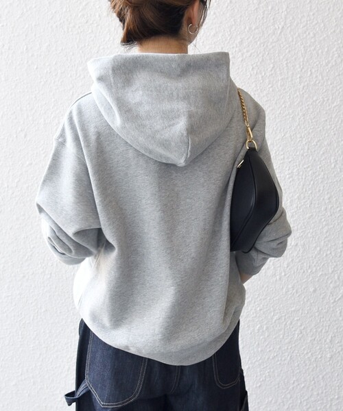 SHIPS any(シップス エニィ)の「【SHIPS any別注】THE KNiTS:〈洗濯機可能〉ロゴプリント フーディー パーカー(パーカー・レディース・グレー/ネイビー/ブラウン・ONE SIZE)」の11枚目の写真