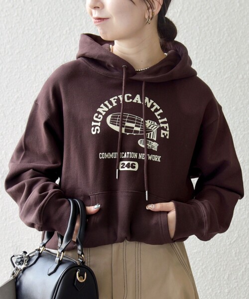 クルニ 23SS ロゴエンブロイダリー パーカー soe エトセンス SHIPS SHIPS any別注】THE KNiTS:〈洗濯機可能〉ロゴプリント