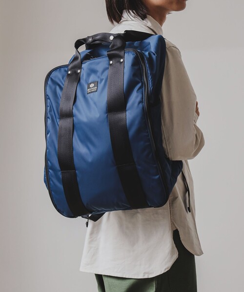 BAG'n'NOUN(バッグンナウン)の「BAG'n'NOUN / BOX RUCK LITE リュック(バックパック/リュック・レディース・オリーブ/ネイビー・ONE SIZE)」の2枚目の写真