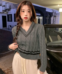 ラインケーブル編みニットVネックトップス