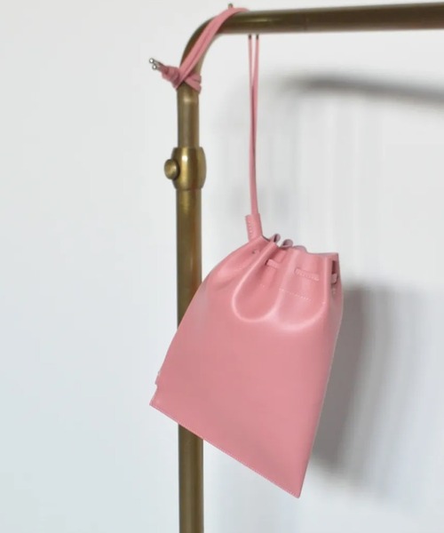 blancle（ブランクレ）の「blancle SMOOTH ZIP DRAWST M（ショルダーバッグ・レディース・タン/ピンク/ブラック・FREE）」の2枚目の写真