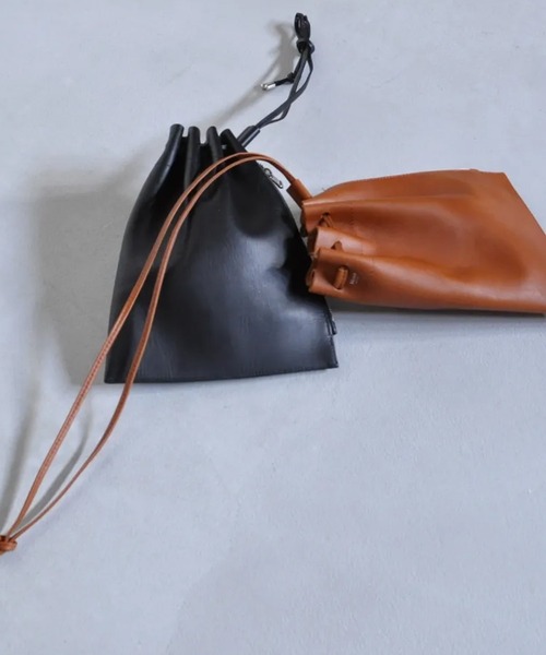 blancle（ブランクレ）の「blancle SMOOTH ZIP DRAWST M（ショルダーバッグ・レディース・タン/ピンク/ブラック・FREE）」の5枚目の写真