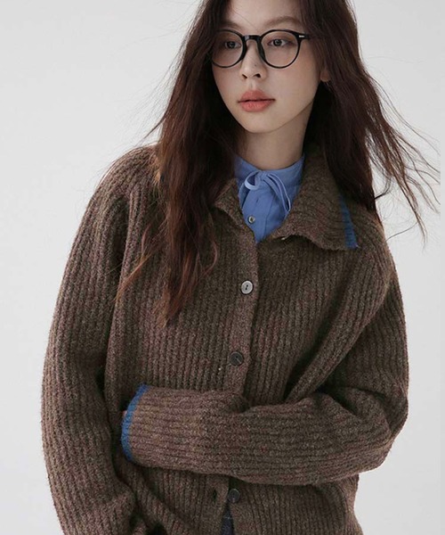 Doula Doula（ドゥーラドゥーラ）の「配色ライン襟付きニットカーディガン（カーディガン/ボレロ・レディース・ダークグレー/ブラウン/ベージュ/ネイビー/グレー/モカ・FREE）」の3枚目の写真