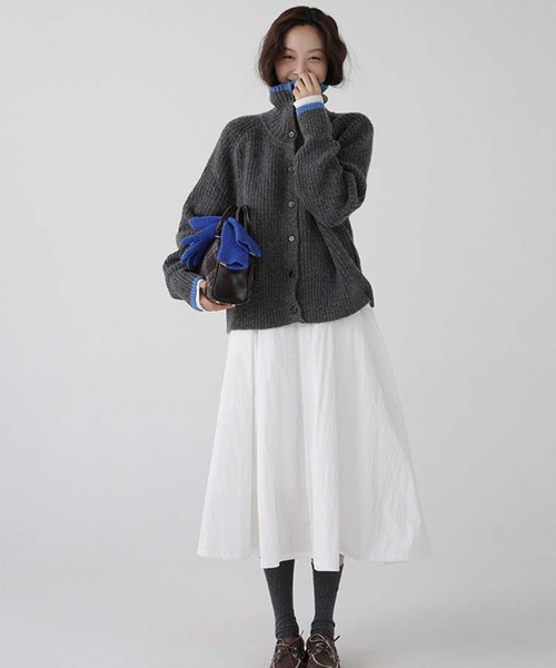 Doula Doula（ドゥーラドゥーラ）の「配色ライン襟付きニットカーディガン（カーディガン/ボレロ・レディース・ダークグレー/ブラウン/ベージュ/ネイビー/グレー/モカ・FREE）」の9枚目の写真