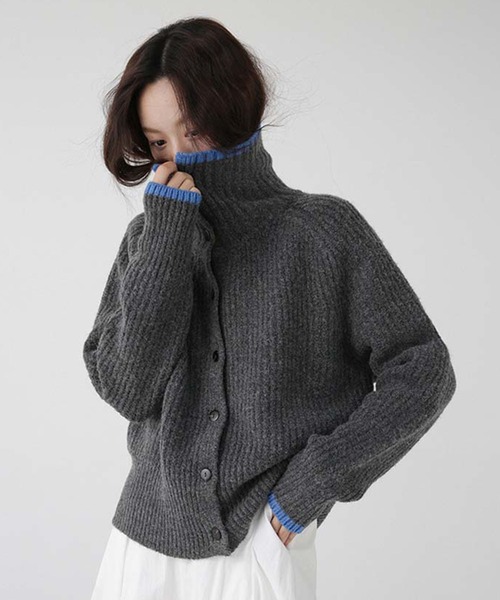 Doula Doula（ドゥーラドゥーラ）の「配色ライン襟付きニットカーディガン（カーディガン/ボレロ・レディース・ダークグレー/ブラウン/ベージュ/ネイビー/グレー/モカ・FREE）」の7枚目の写真