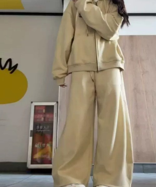 上下セット】ワンポイント 刺繍 ロゴ スウェットパーカー×スウェット