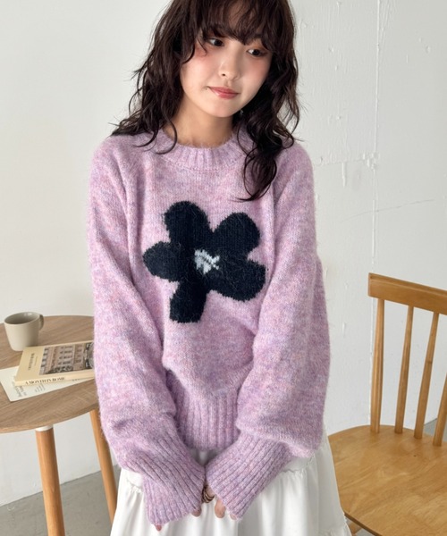 S*様 美品☆ローヘン lohen パワーショルダーニット　フリーサイズ セール】フラワーモチーフルーズニットプルオーバー（ニット/セーター