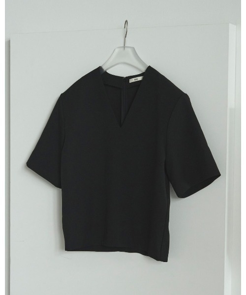 【メルカリ最安】anuke Backopen Check Tops セール】anuke owershoulder Vneck Tops 62520409（Tシャツ/カットソー