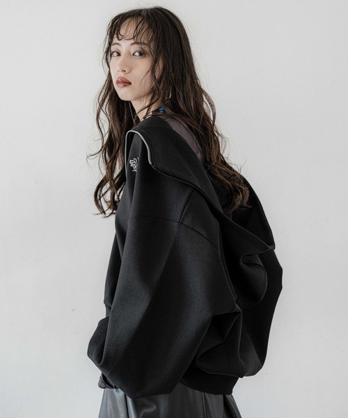 HARE(ハレ)の「ダンボールビッグパーカー(HARE)(パーカー・レディース・ブラック/ブルー/グレー/ブルー系その他・FREE)」の8枚目の写真