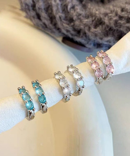 WARAIJOGO(ワライジョウゴ)の「ビジューフープピアス/ペア(RO)(ピアス(両耳用)・メンズ・ピンク/ホワイト/ブルー/パープル・FREE)」の9枚目の写真