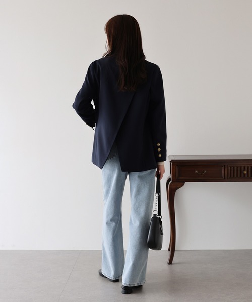 BLUEEAST（ブルーイースト）の「バックスリットテーラードジャケット（テーラードジャケット・レディース・チャコールグレー/ネイビー・LARGE/MEDIUM）」の17枚目の写真